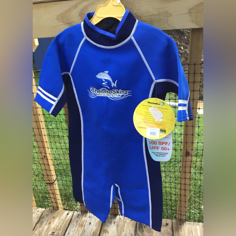 Thermalskinz boys wetsuit. Sz 8 childrens. Neoprene UV protection